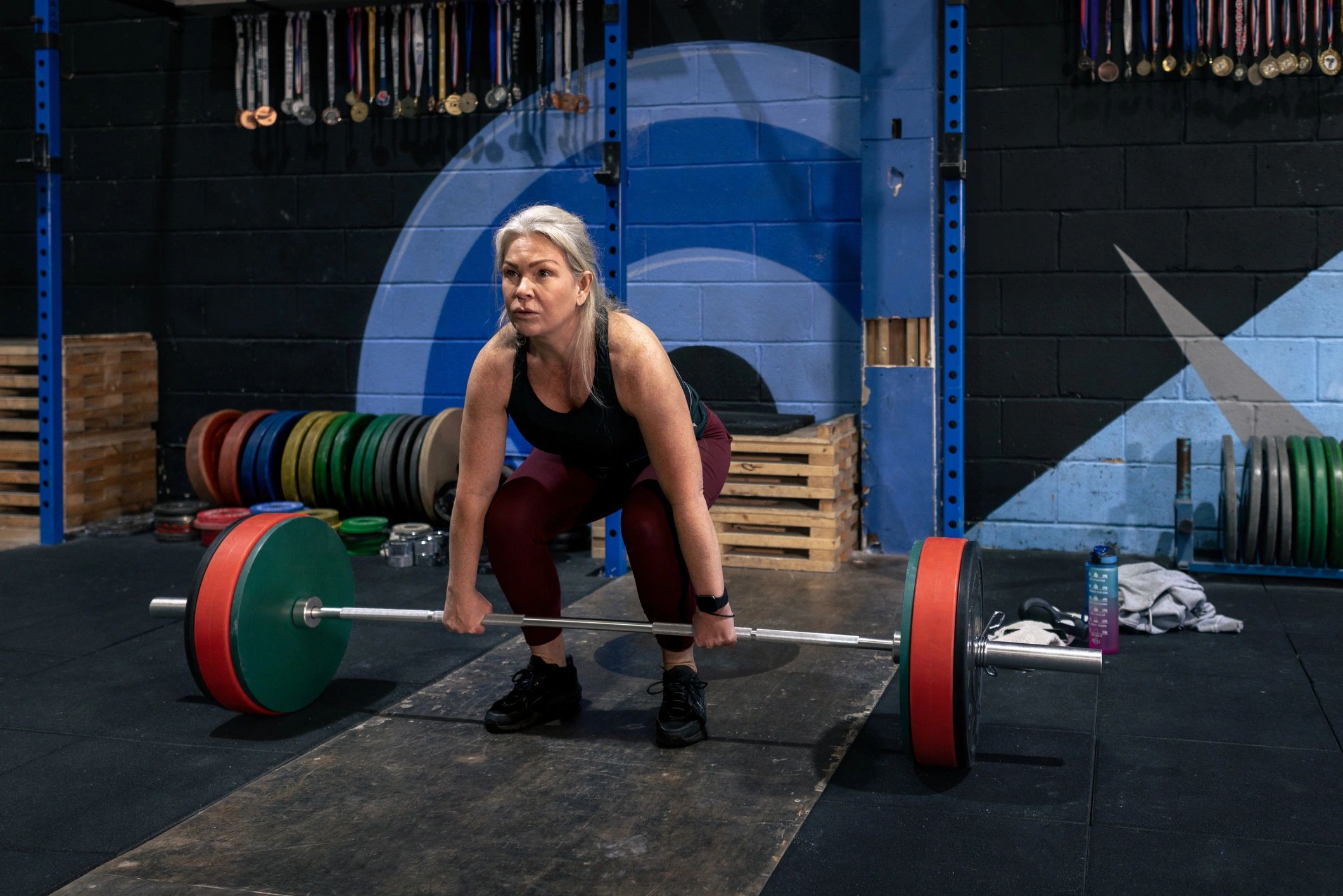 Focused athlete in a gym setting